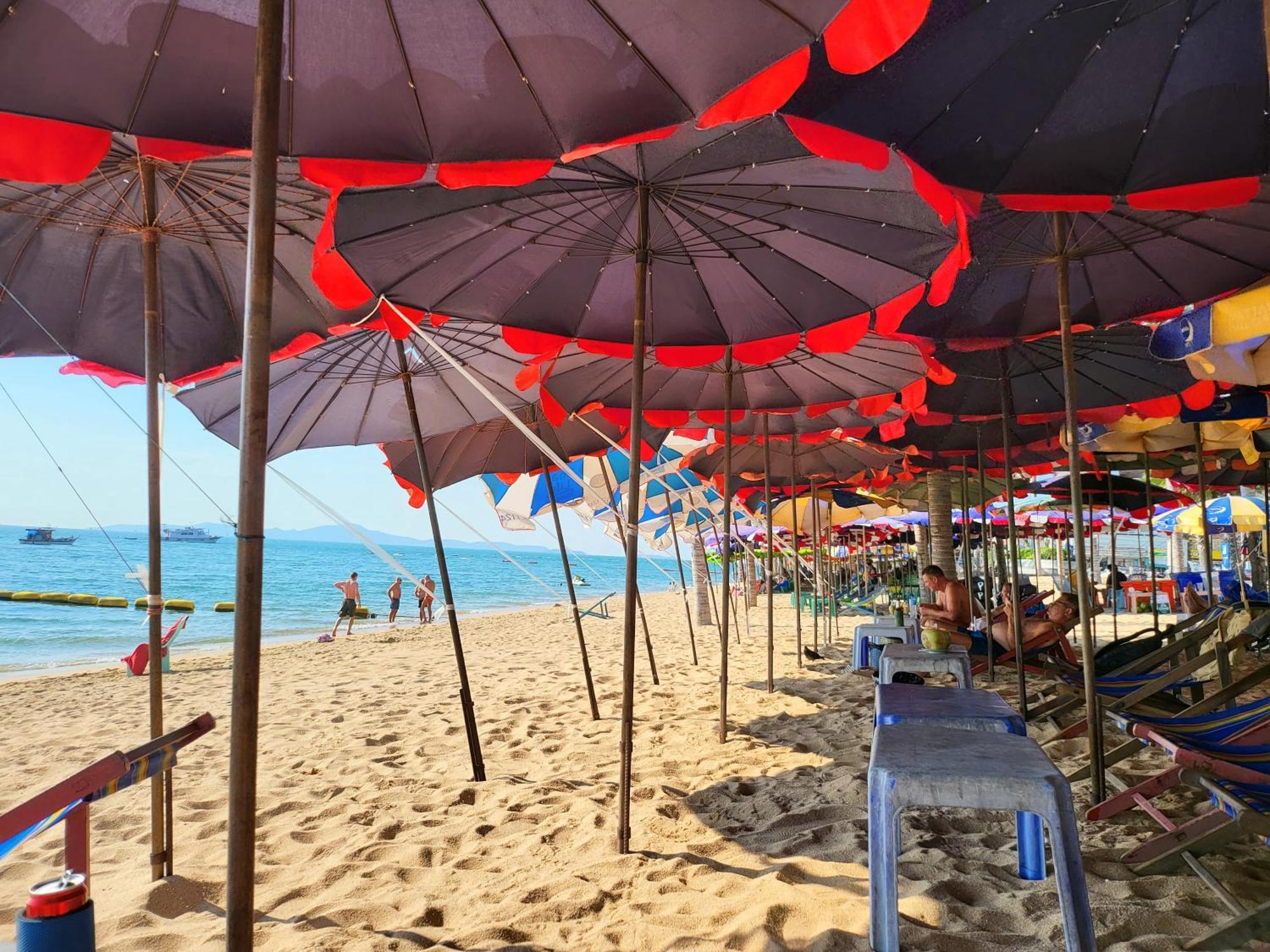 Candy Beach Seaview Jomtien ภายนอก รูปภาพ