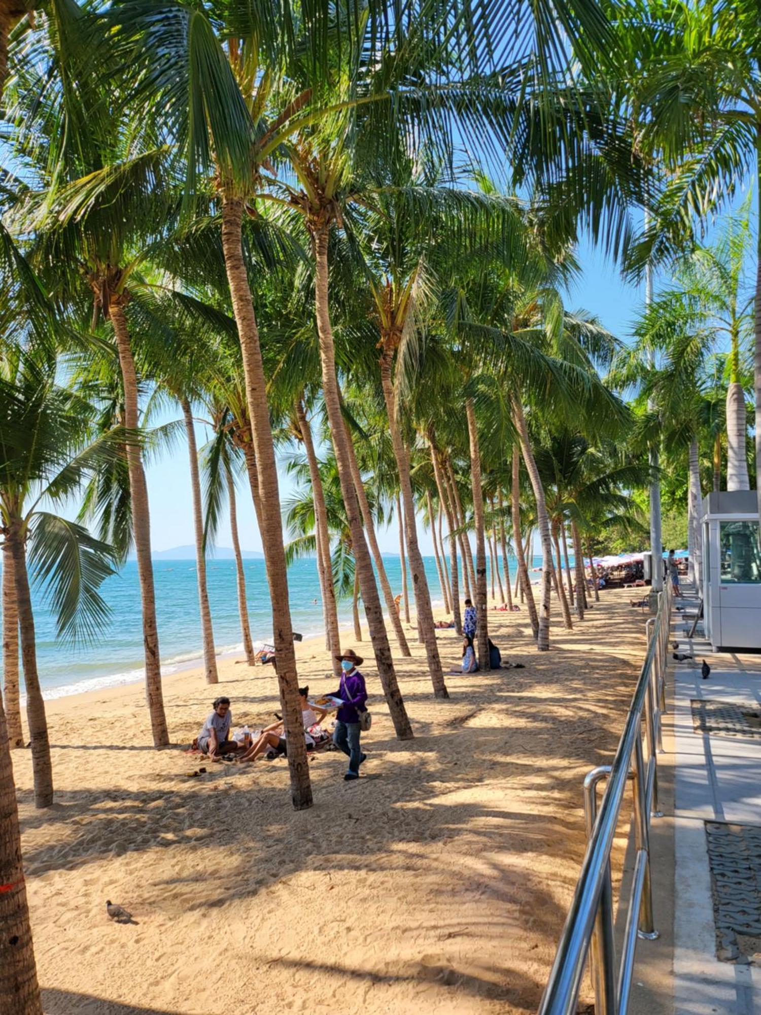 Candy Beach Seaview Jomtien ภายนอก รูปภาพ